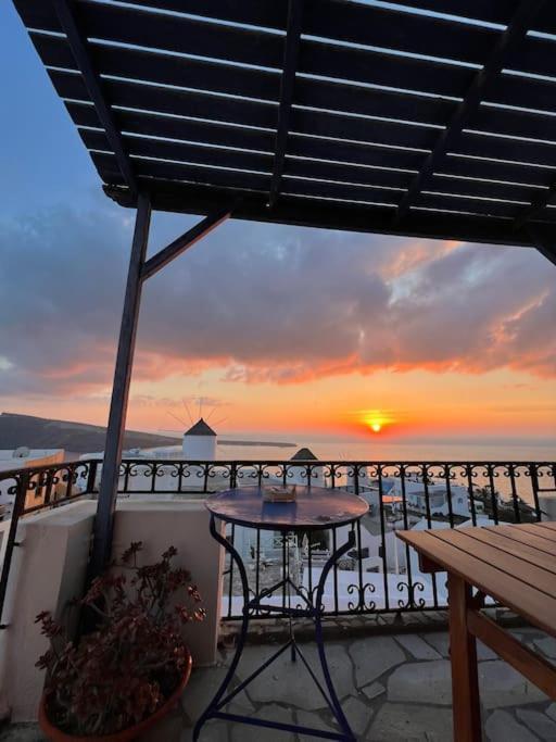 Sunset View Apartment Oía Exterior foto